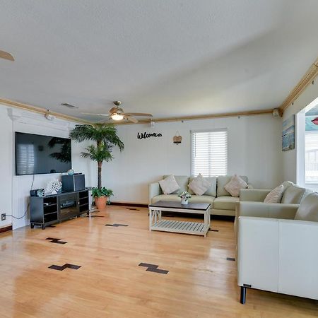 Waterfront Galveston Bay Retreat - 4 Mi To Beach! エクステリア 写真