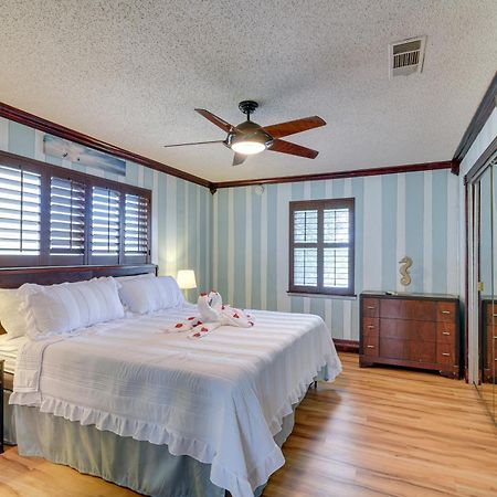 Waterfront Galveston Bay Retreat - 4 Mi To Beach! エクステリア 写真