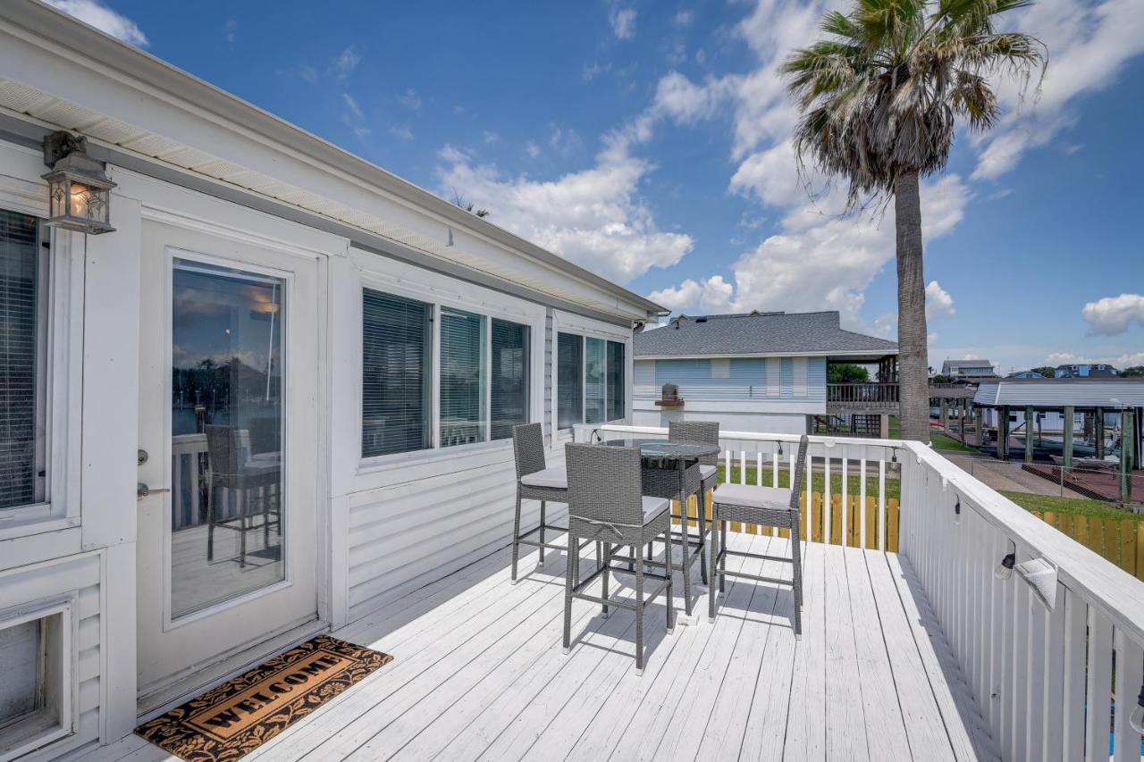 Waterfront Galveston Bay Retreat - 4 Mi To Beach! エクステリア 写真